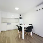Pino With Pool, Sauna & Jacuzzi شقة