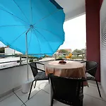 Pino With Pool, Sauna & Jacuzzi شقة