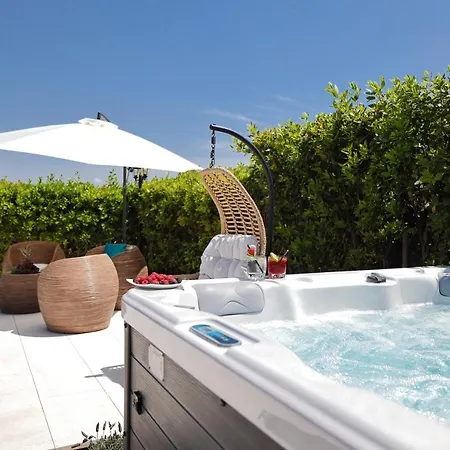 Daire Pino With Pool, Sauna & Jacuzzi