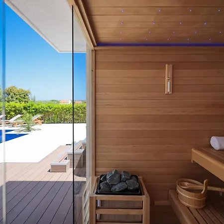 Apartament Pino With Pool, Sauna & Jacuzzi *