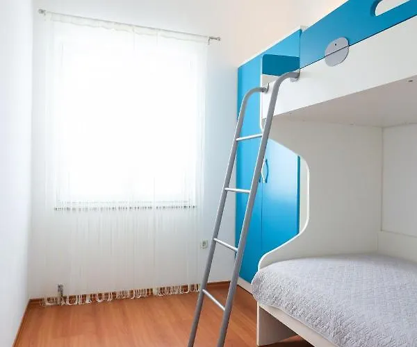 Apartman Villa Pino With Pool, Sauna & Jacuzzi