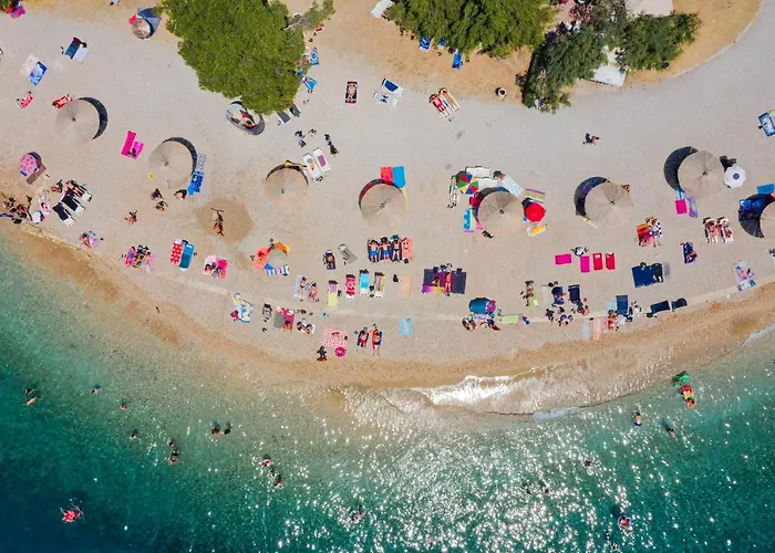 Pino With Pool, Sauna & Jacuzzi *